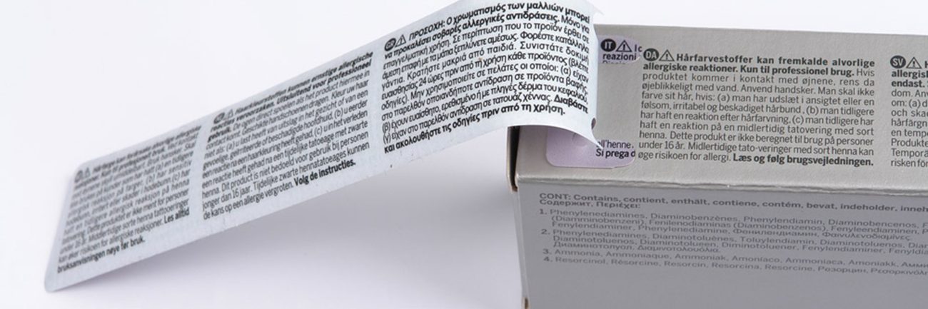 Etichetta F1T3 multilingua sollevata dal packaging